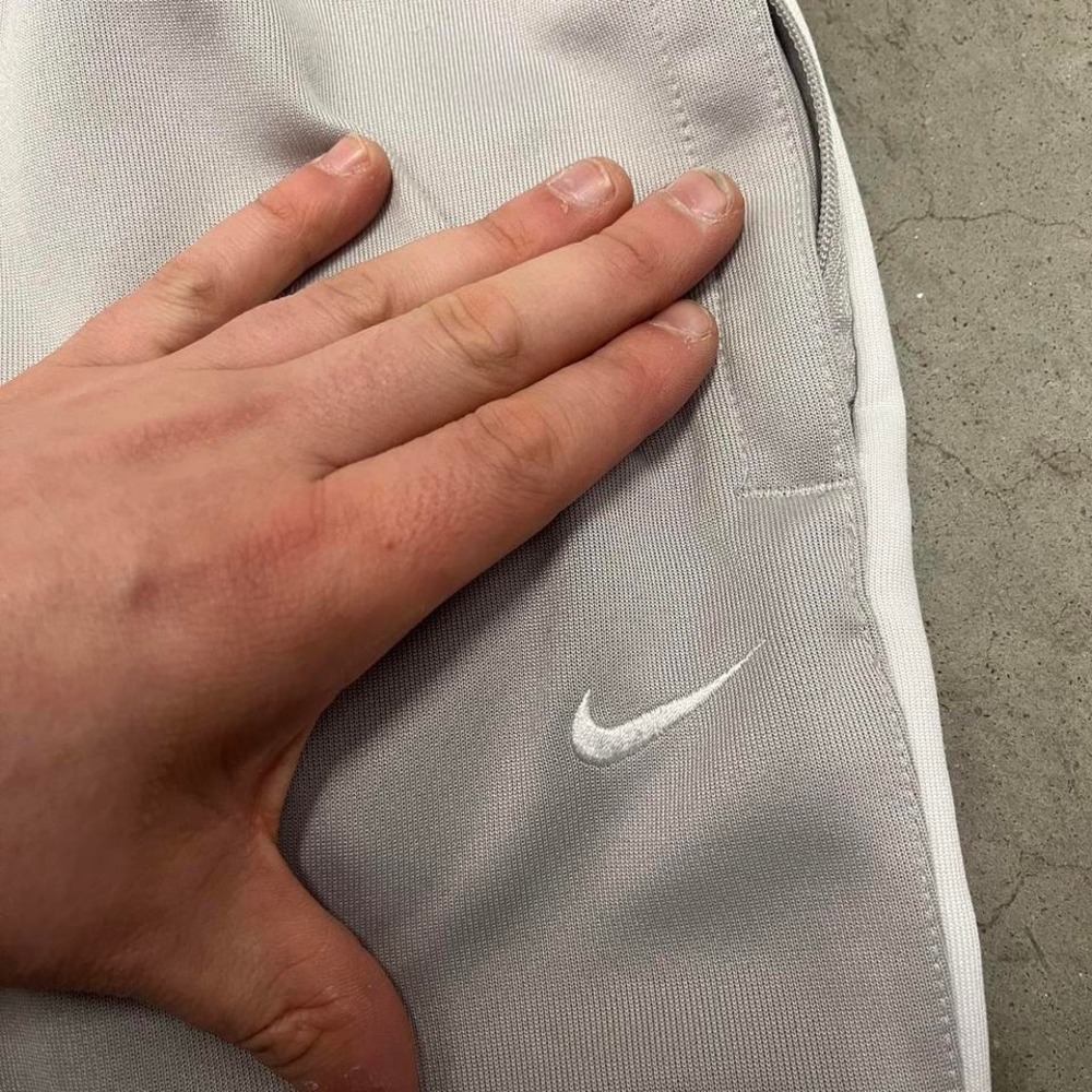 Y2K‎ baggy wide leg Nike track pants - Picture 2 of 8